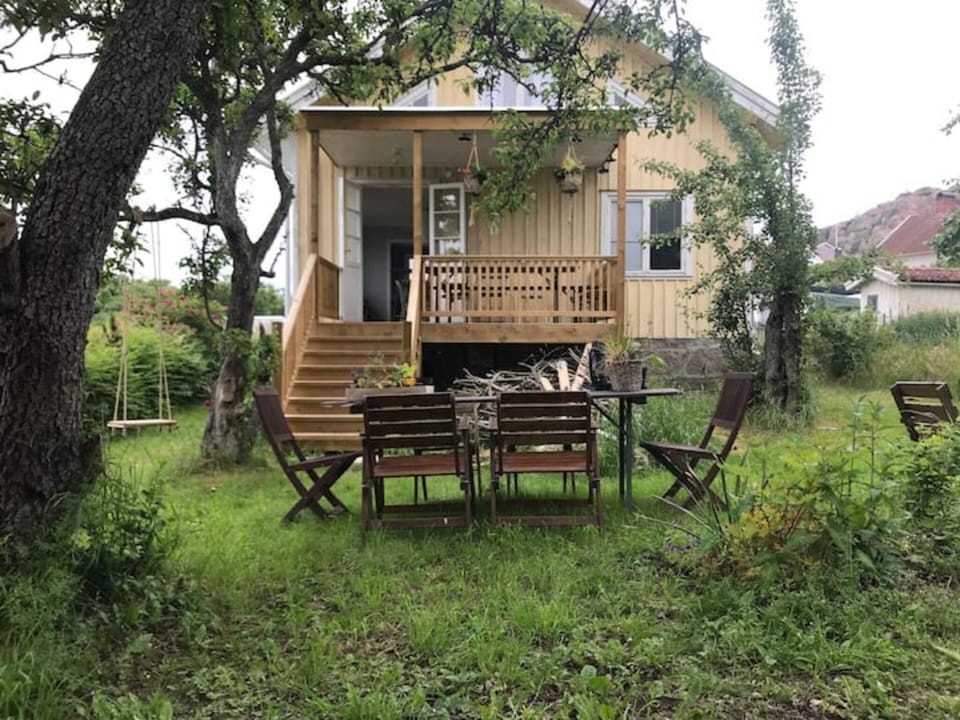 8 Person Holiday Home in Bovallstrand House in Västra Götaland County