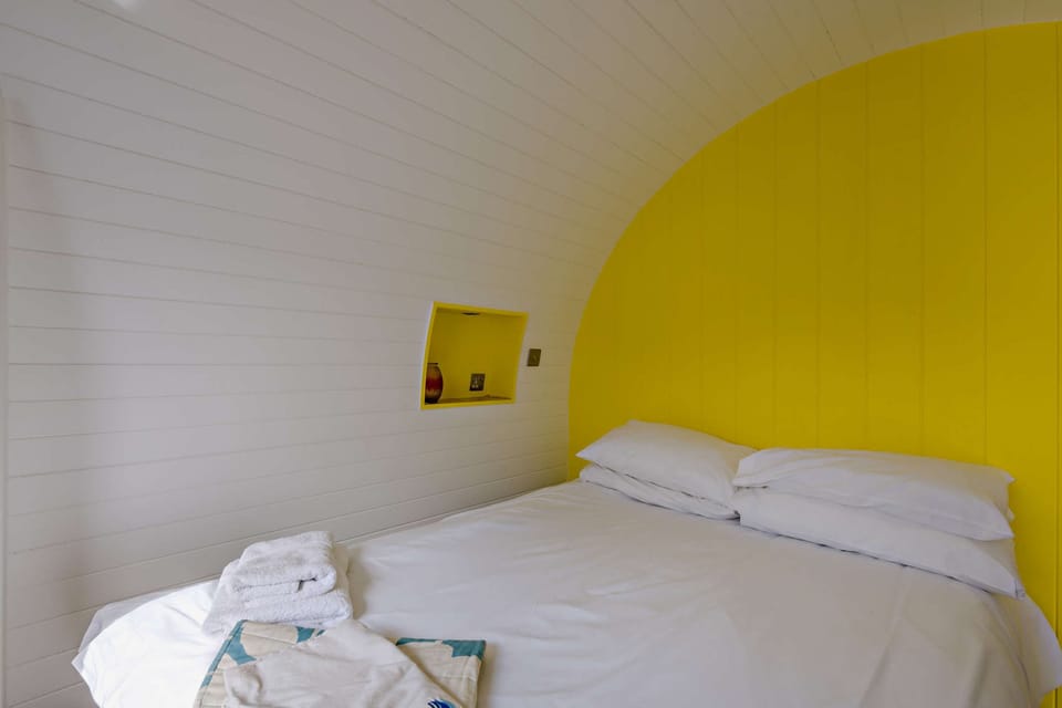 Host Stay Secret Water House in Beccles