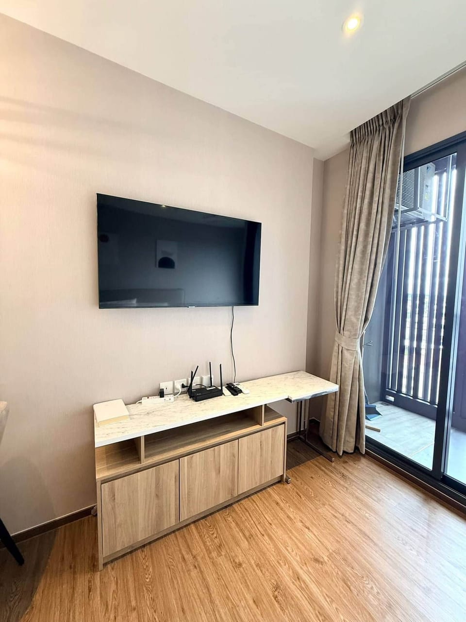 Room-spacious Luxe Room With Panoramic P Bed and Breakfast in Pattaya City