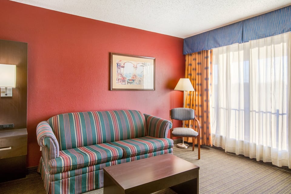 Desk, blackout drapes, iron/ironing board, free WiFi