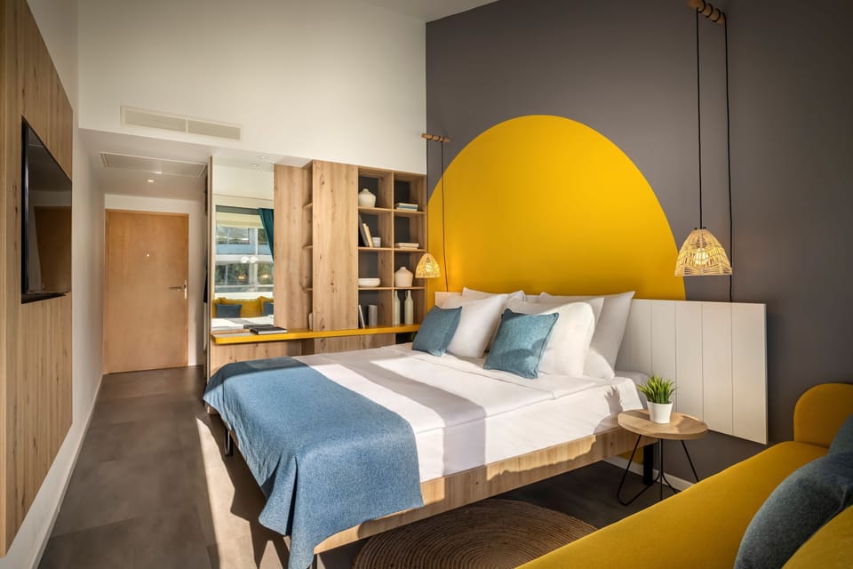 Superior Room for 2+1 Seaside | In-room safe, desk, cribs/infant beds, free WiFi