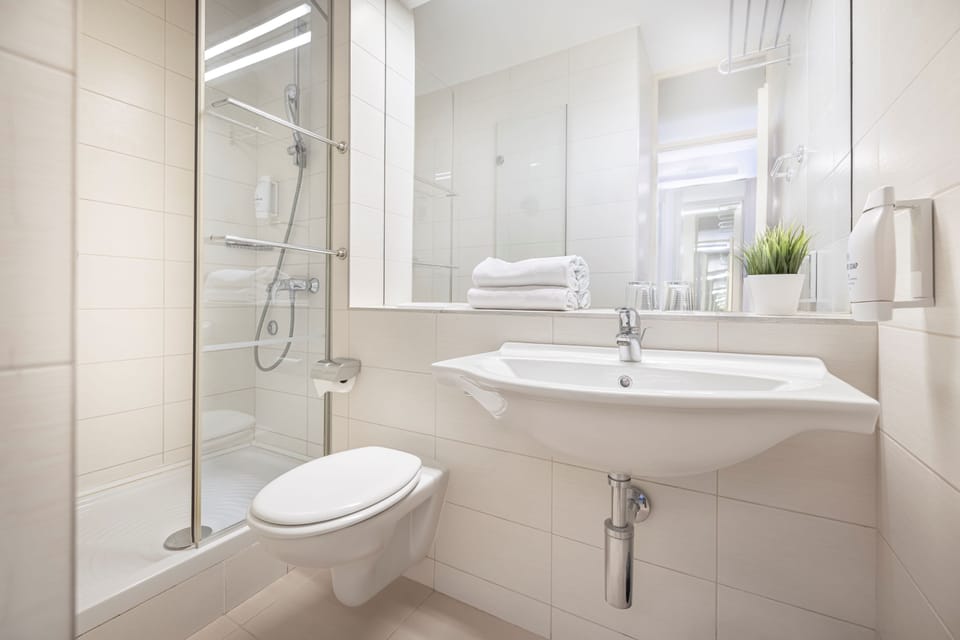Bathroom shower