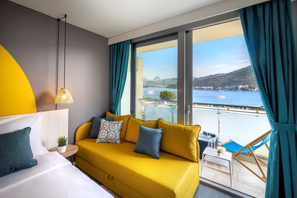 Superior Room for 2+1 Seaside | In-room safe, desk, cribs/infant beds, free WiFi