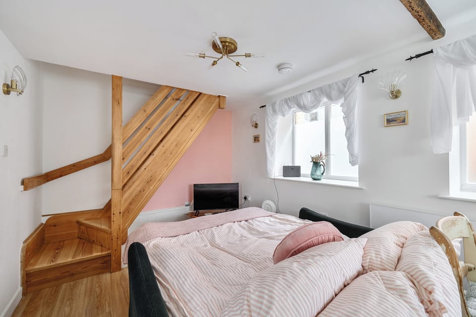 Walkersbase Nutallergy Friendly - Sleeps3 - Petsok Cottage in Bridport