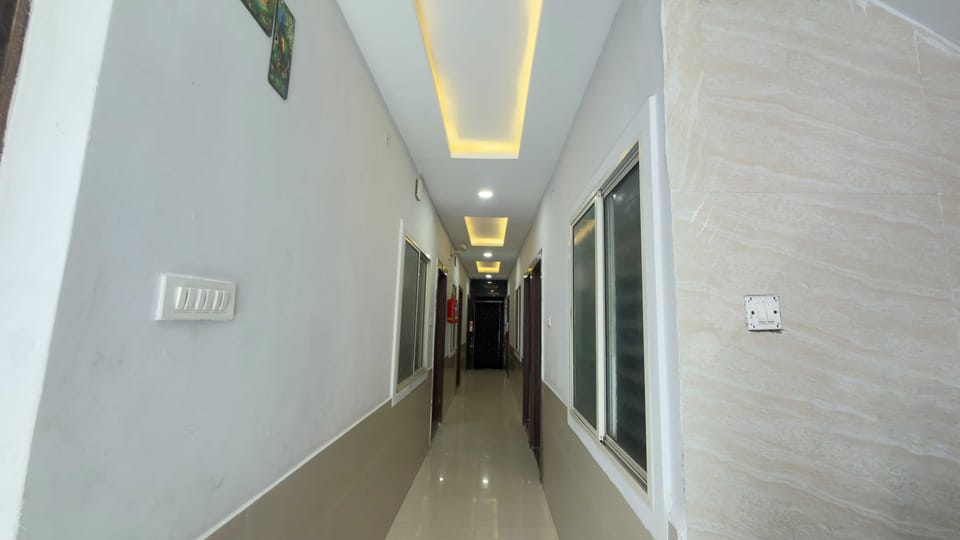 Collection O Vijay Nagar Square Indore Hotel in India