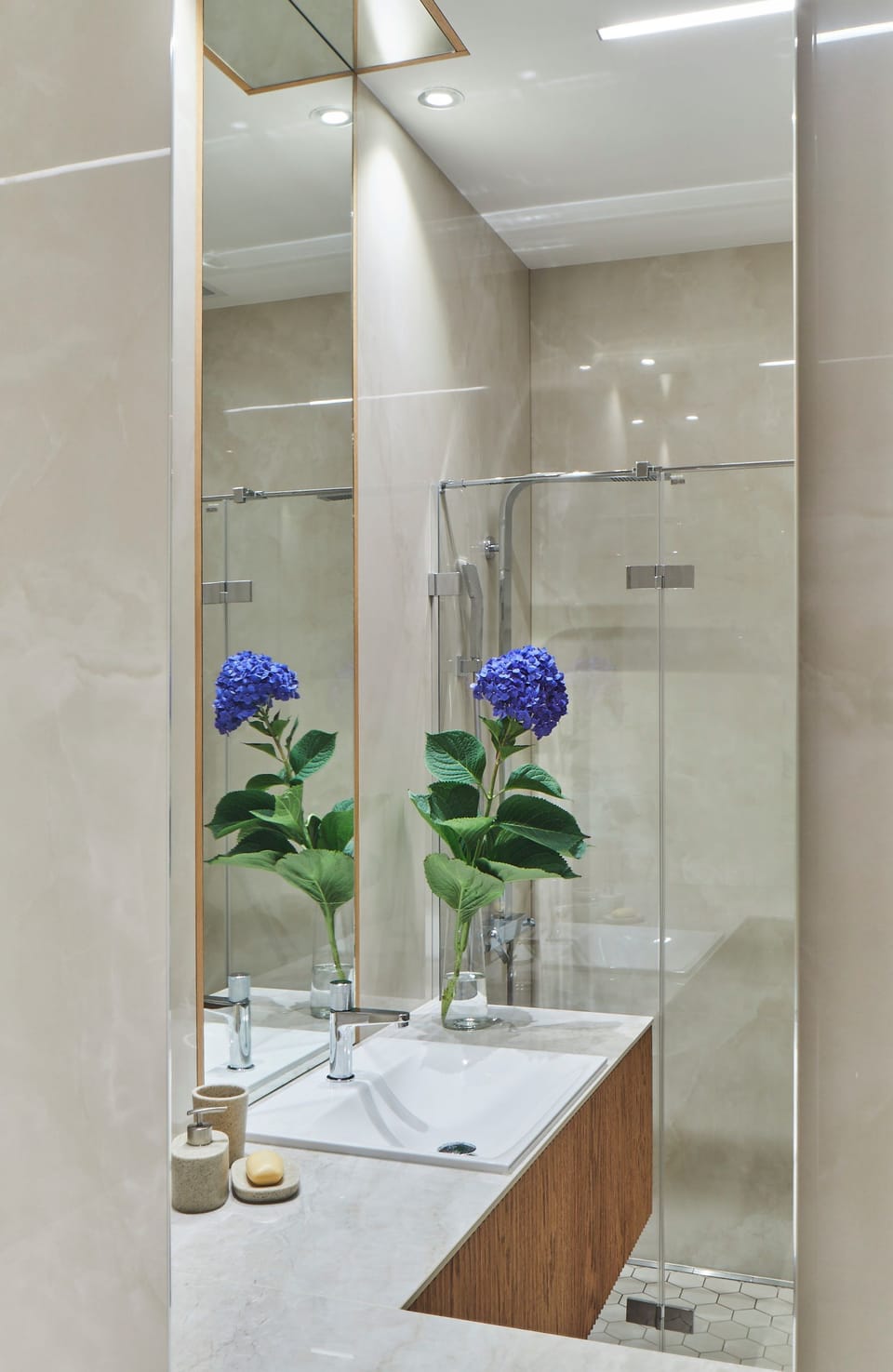 CocoVita - The Ivy Residence - Old Town Apartment in Wroclaw