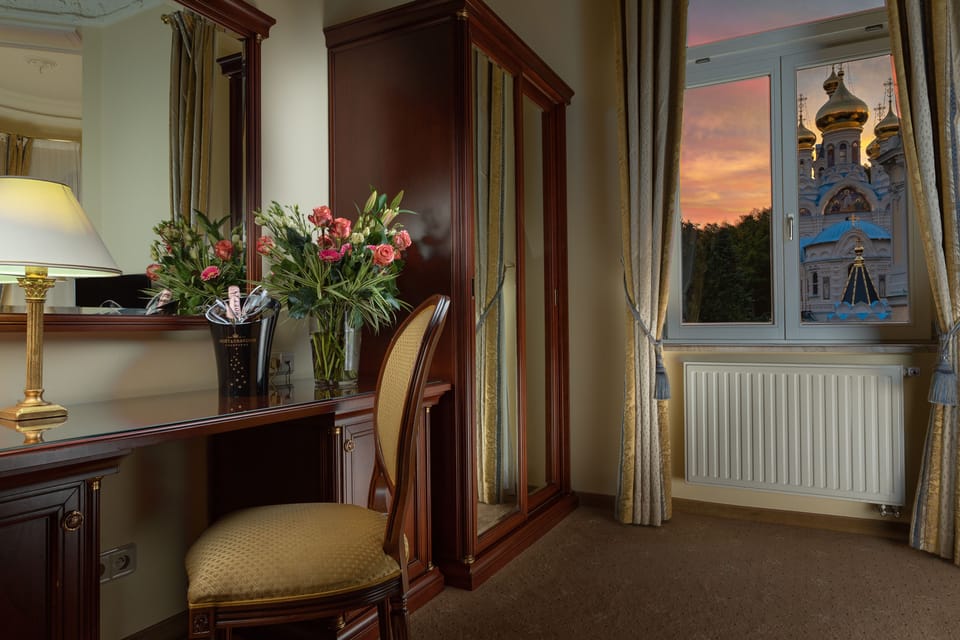 Superior Room | Minibar, in-room safe, individually furnished, desk