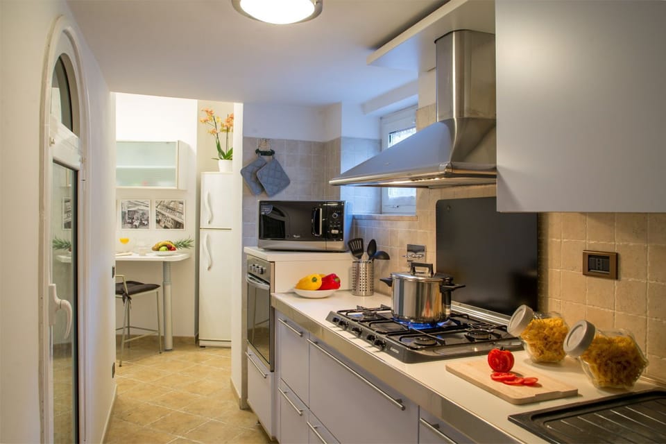 Apartment, 1 Bedroom, Terrace | Premium bedding, minibar, in-room safe, desk