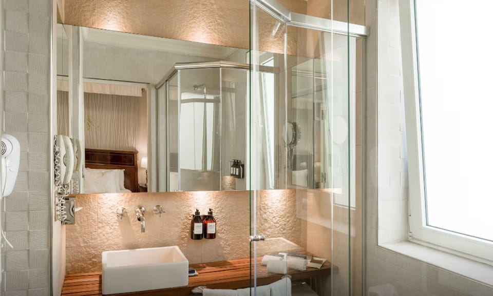 Melia Room, Room | Bathroom | Shower, designer toiletries, hair dryer, bathrobes