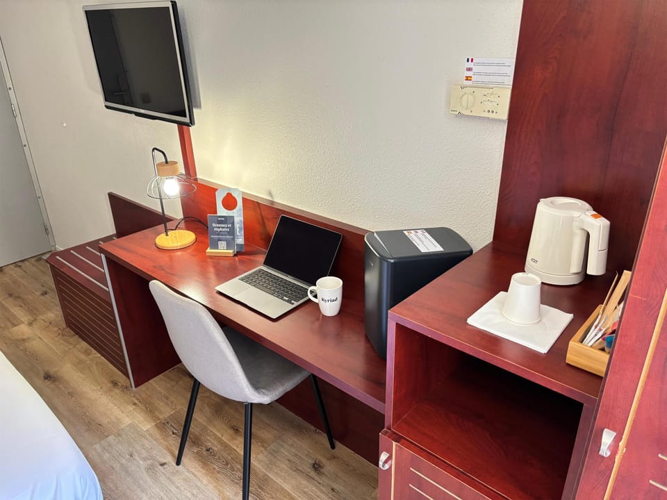 Select Comfort beds, in-room safe, individually decorated