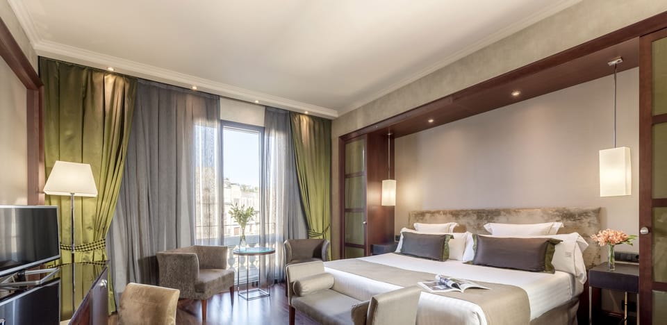 Minibar, in-room safe, desk, blackout drapes