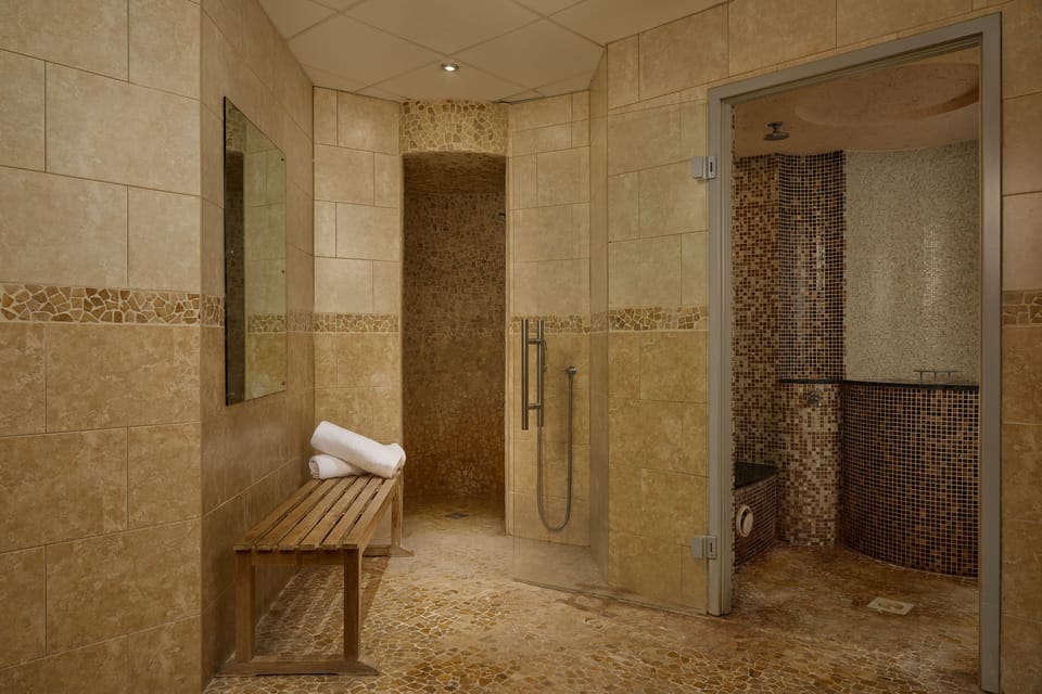 Couples treatment rooms, Turkish bath, body treatments, hydrotherapy