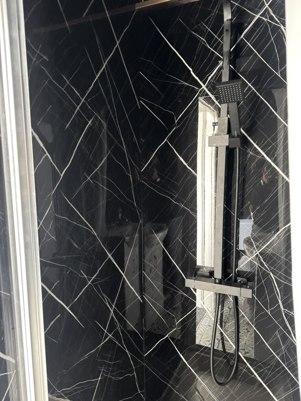 Standard Single Room, Ensuite | Bathroom | Shower, towels