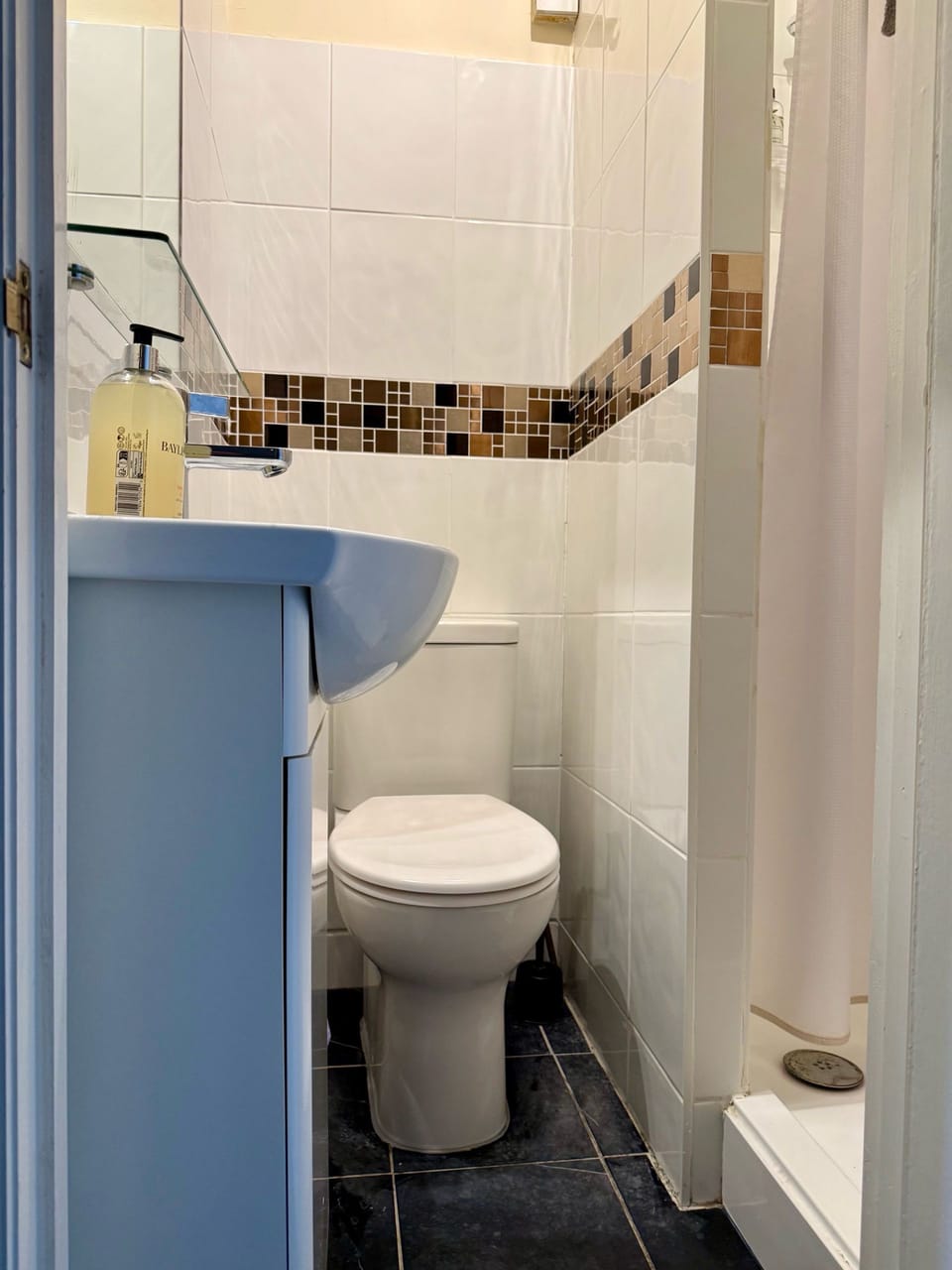 Atlanta Guesthouse Bed and Breakfast in Eastbourne