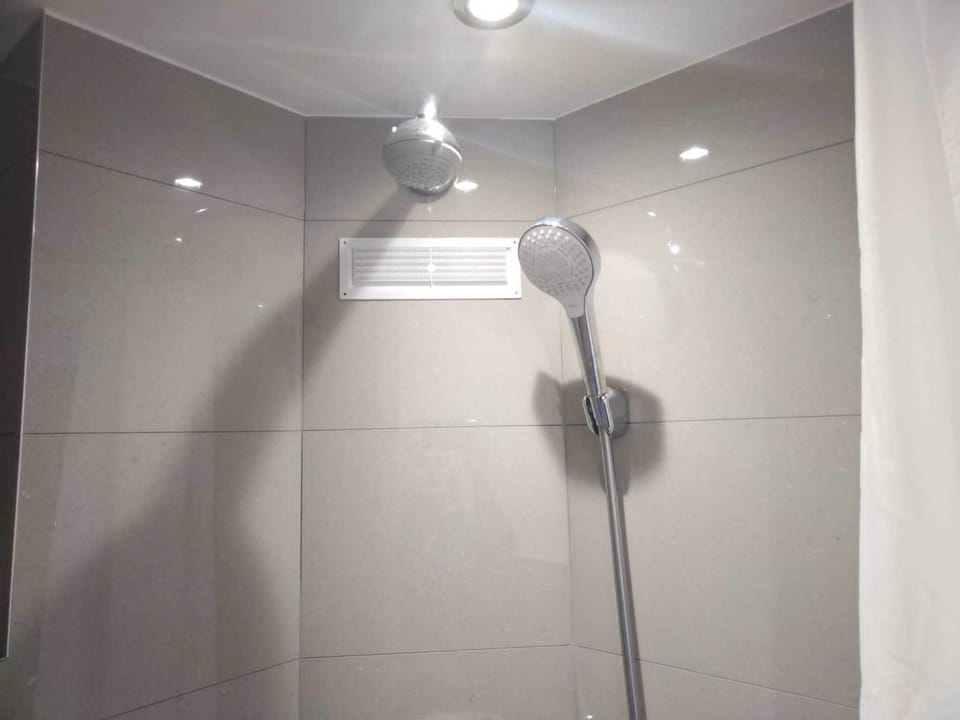 Deluxe Twin Room, Ensuite | Bathroom