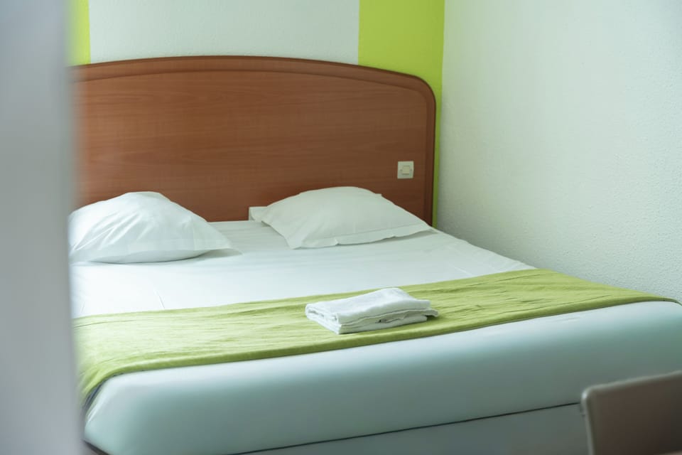 Standard Double Room | Desk, iron/ironing board, free cribs/infant beds, free WiFi