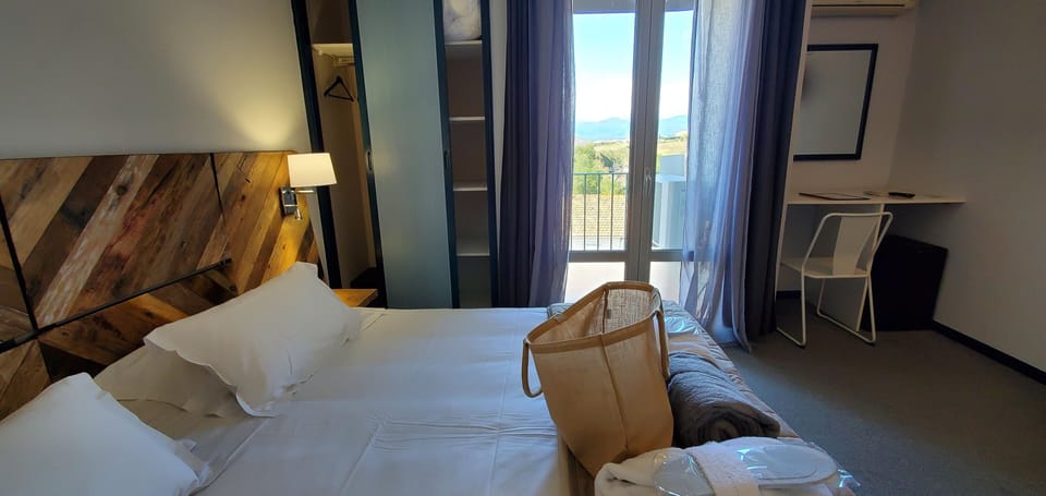 Luxury Double Room | Premium bedding, in-room safe, desk, laptop workspace