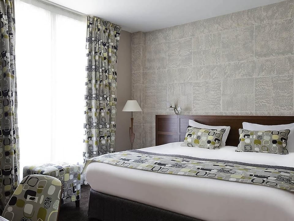 Standard Room, 1 Double Bed | Premium bedding, desk, blackout drapes, soundproofing