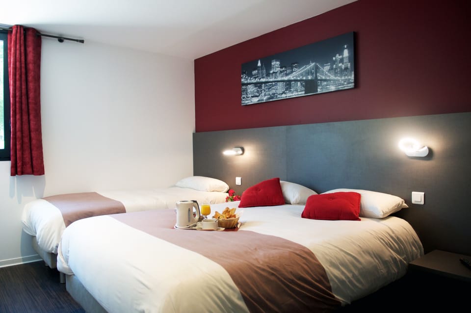 Premium bedding, in-room safe, desk, soundproofing