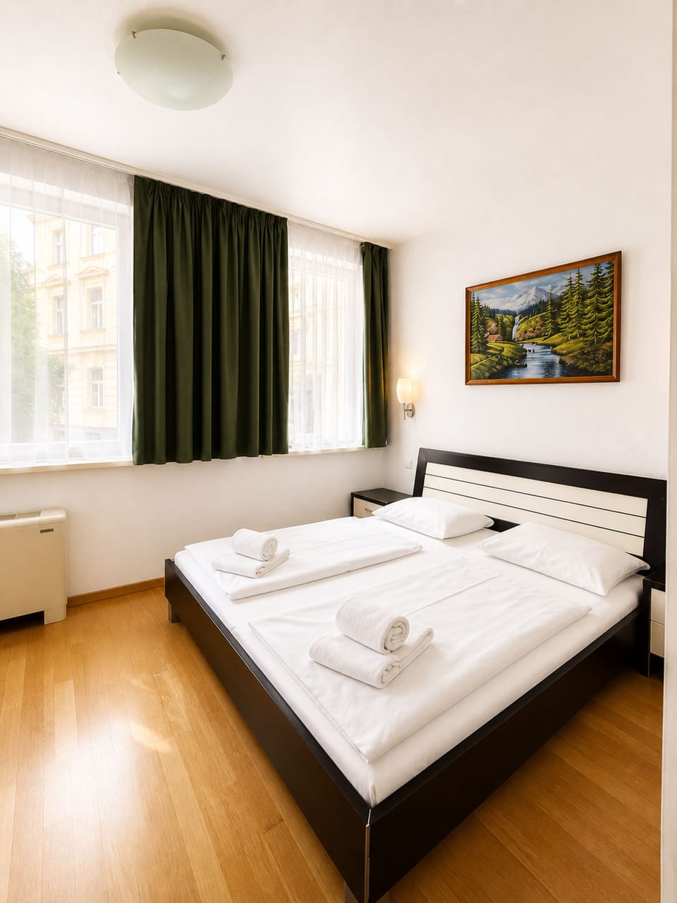 Double Room | Individually decorated, individually furnished, desk, laptop workspace