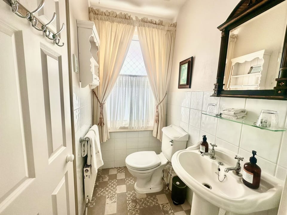 Deluxe Double Room, Ensuite (Leopold Room) | Bathroom