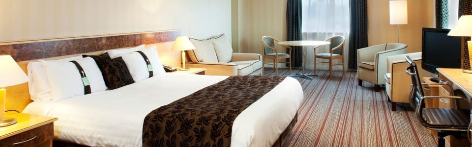 1 bedroom, in-room safe, desk, iron/ironing board
