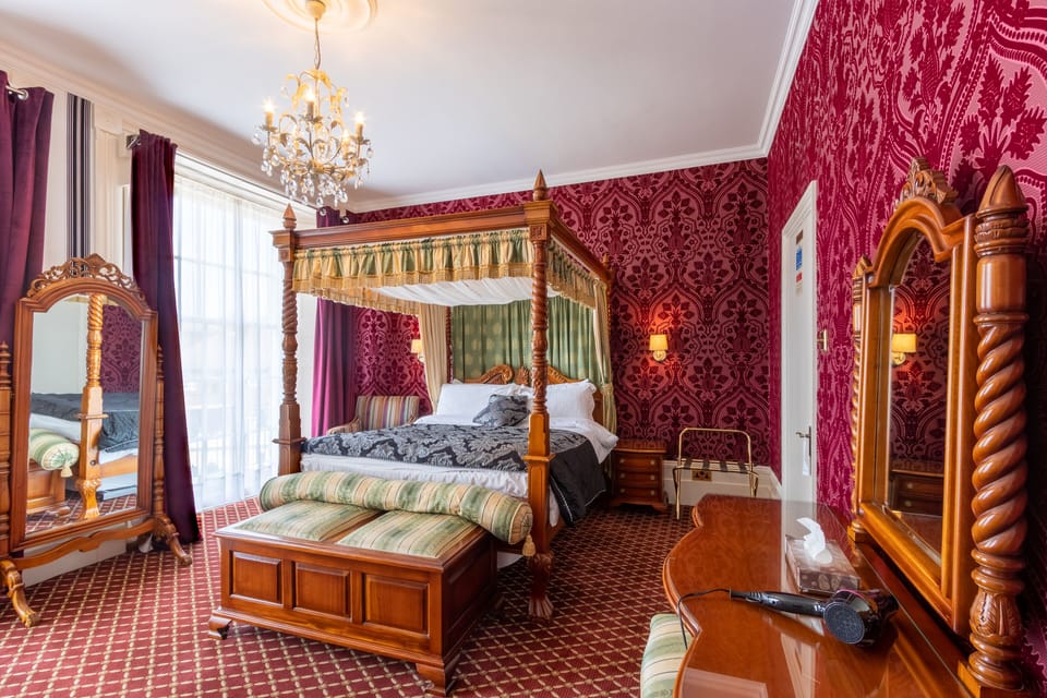 Suite, Ensuite (Georgian)