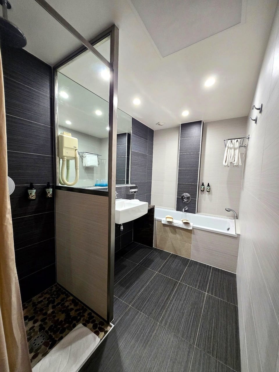 Double Room, Terrace, Lake View | Bathroom | Hair dryer, slippers, towels