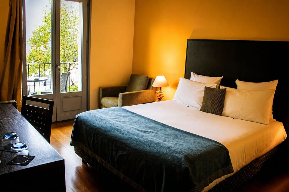 Superior Double or Twin Room, Balcony, Lake View | Premium bedding, Select Comfort beds, desk, soundproofing