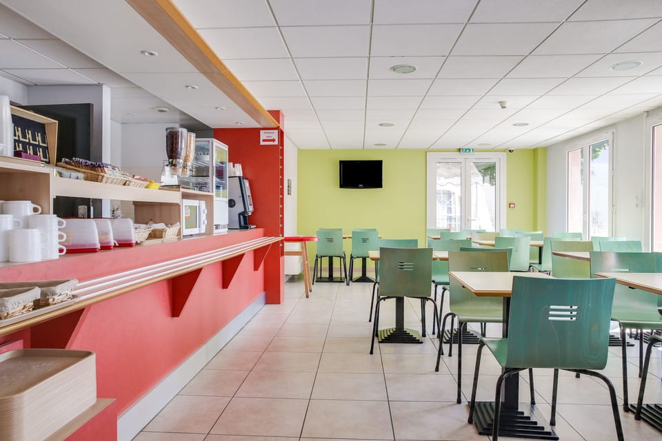 Daily buffet breakfast (EUR 6 per person)
