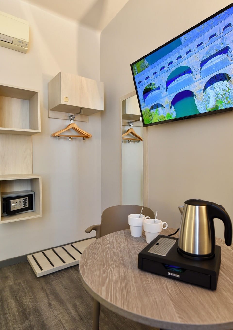 In-room safe, desk, blackout drapes, soundproofing