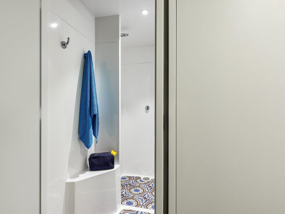 Room, 2 Twin Beds, Private Bathroom (Cabrio) | Blackout drapes, cribs/infant beds, free WiFi, bed sheets