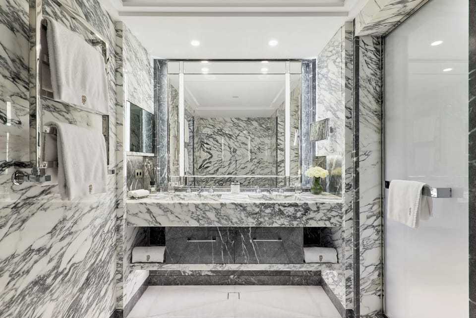 Suite, Terrace, Sea View (Corner) | Bathroom | Designer toiletries, hair dryer, bathrobes, slippers