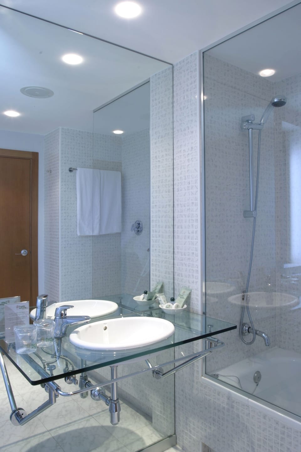 Hair dryer, towels