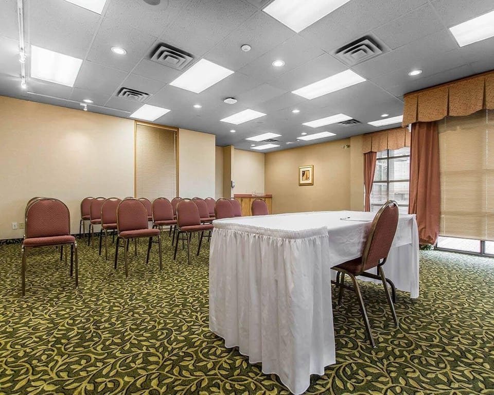 Quality Inn & Suites Bay Front Hotel in Sault Ste Marie