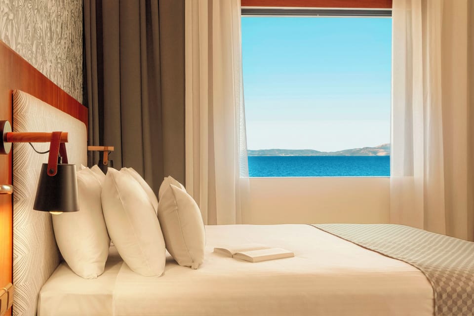 Premium Suite, Partial Sea View | Beach/ocean view