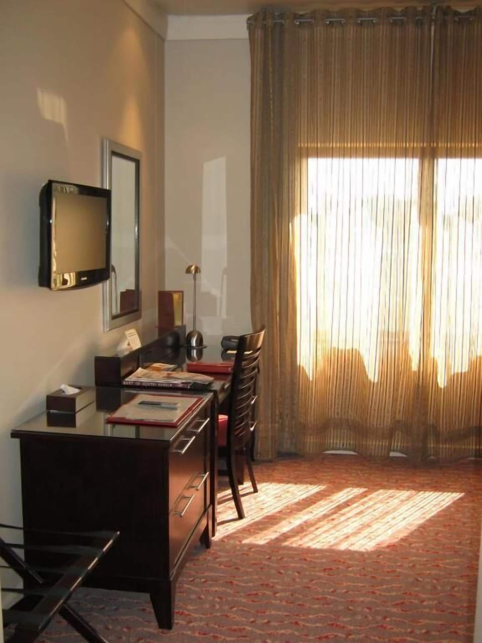 Memory foam beds, in-room safe, desk, laptop workspace