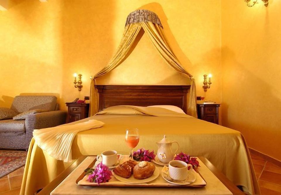 Minibar, in-room safe, desk, blackout drapes