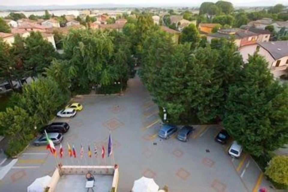 Free self parking