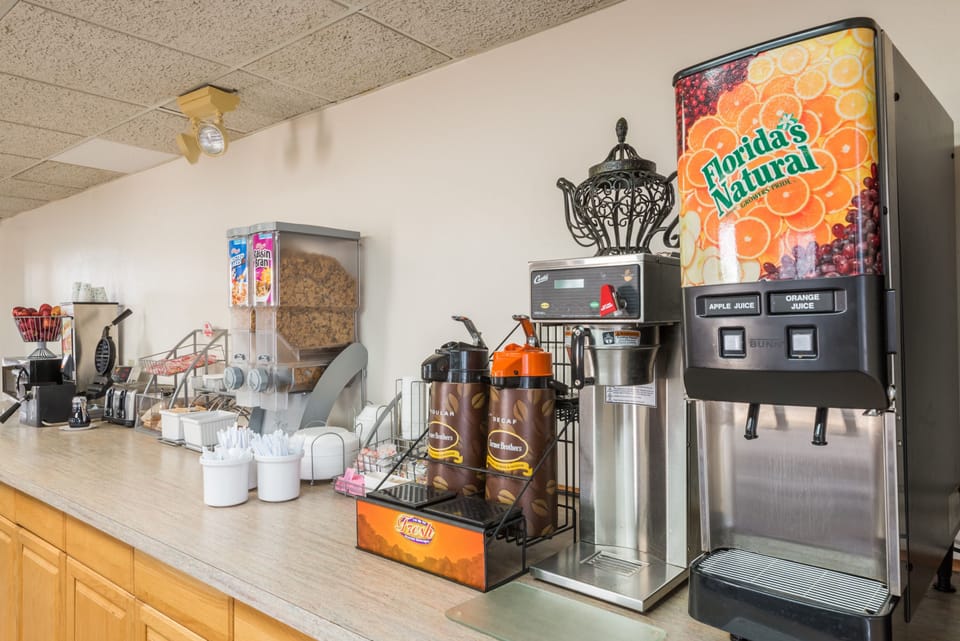 Free daily on-the-go breakfast