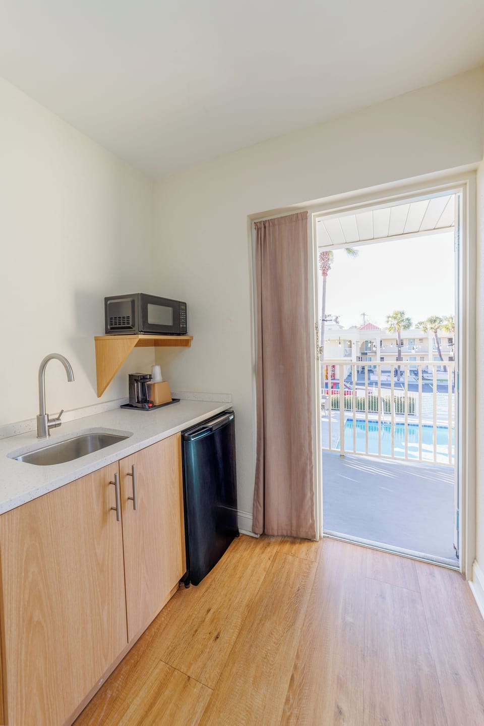 Deluxe Room, 2 Queen Beds | Terrace/patio