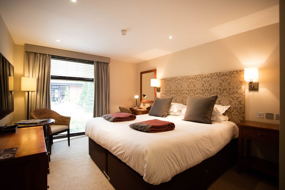 Classic Double Room Single Use | Egyptian cotton sheets, premium bedding, Tempur-Pedic beds, in-room safe