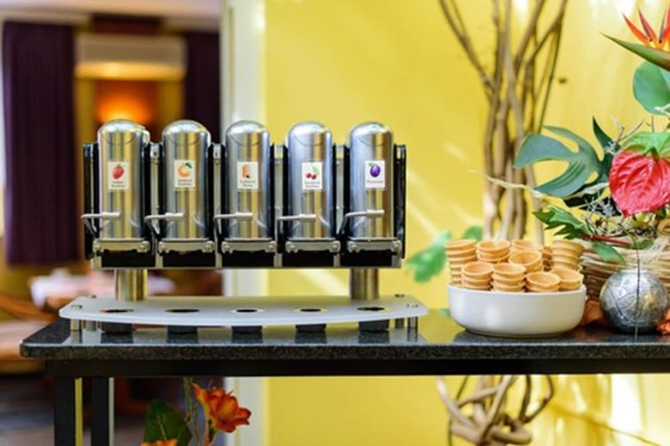 Daily buffet breakfast for a fee