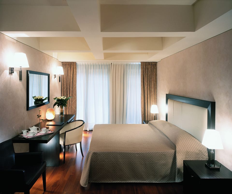 Double or Twin Room | In-room safe, soundproofing
