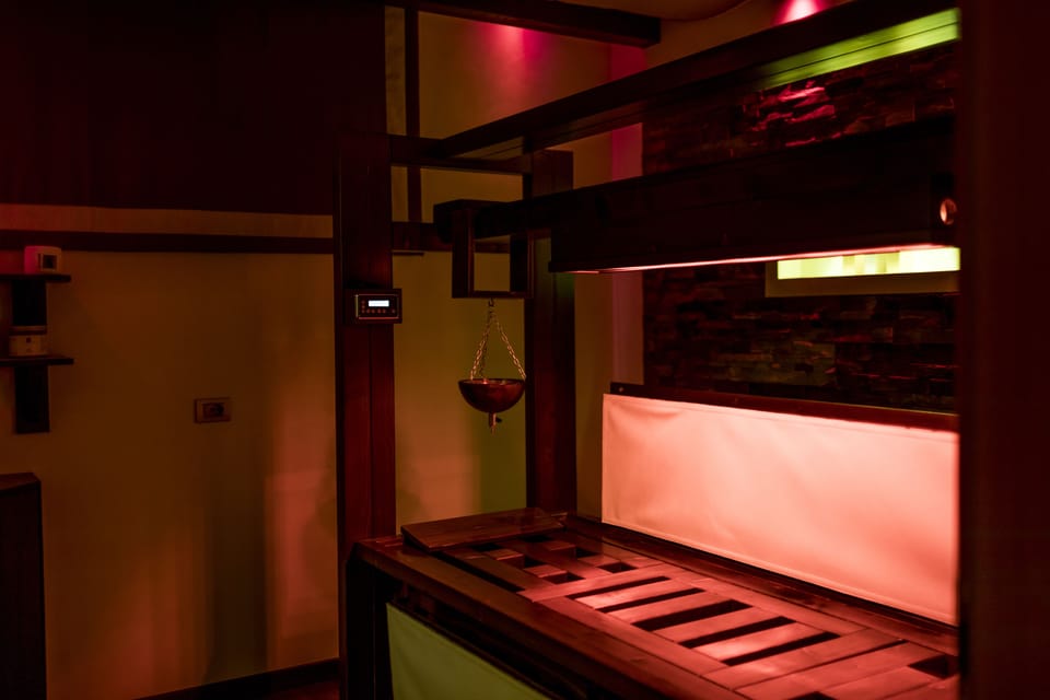 Couples treatment rooms, sauna, hot tub, steam room, Turkish bath