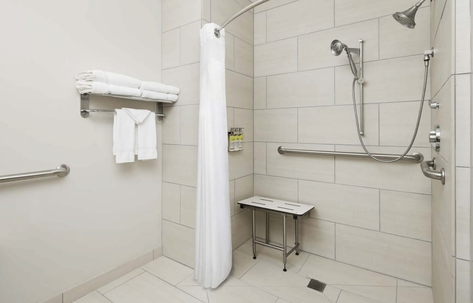 Free toiletries, towels