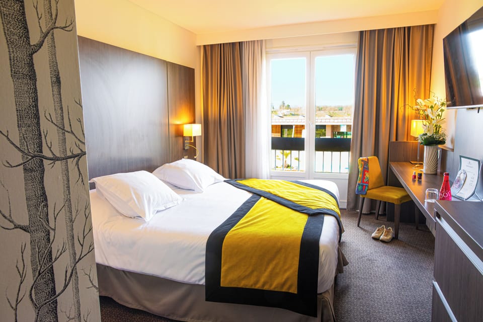 Classic Double Room | Desk, free WiFi, bed sheets