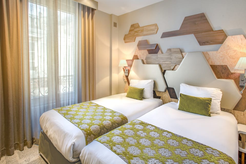 Twin Room | In-room safe, desk, iron/ironing board, free WiFi