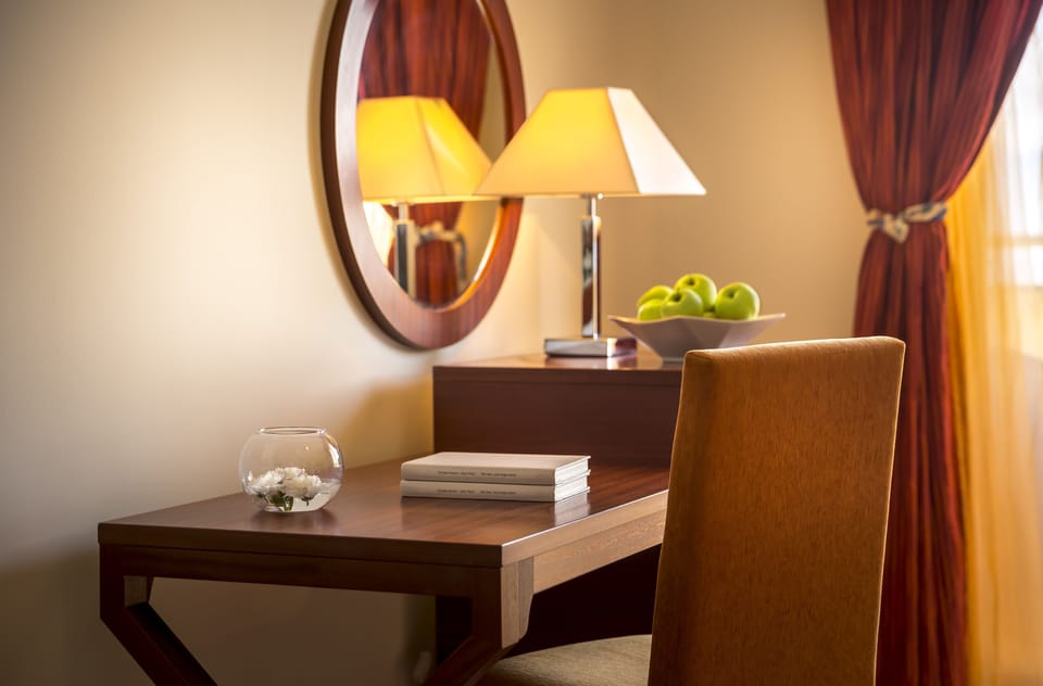 Room for 2+1 Seaview | Minibar, in-room safe, desk, blackout drapes