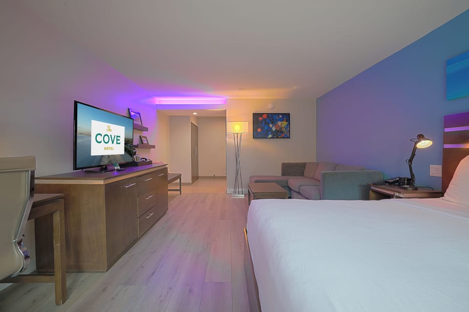 Egyptian cotton sheets, premium bedding, pillowtop beds, in-room safe